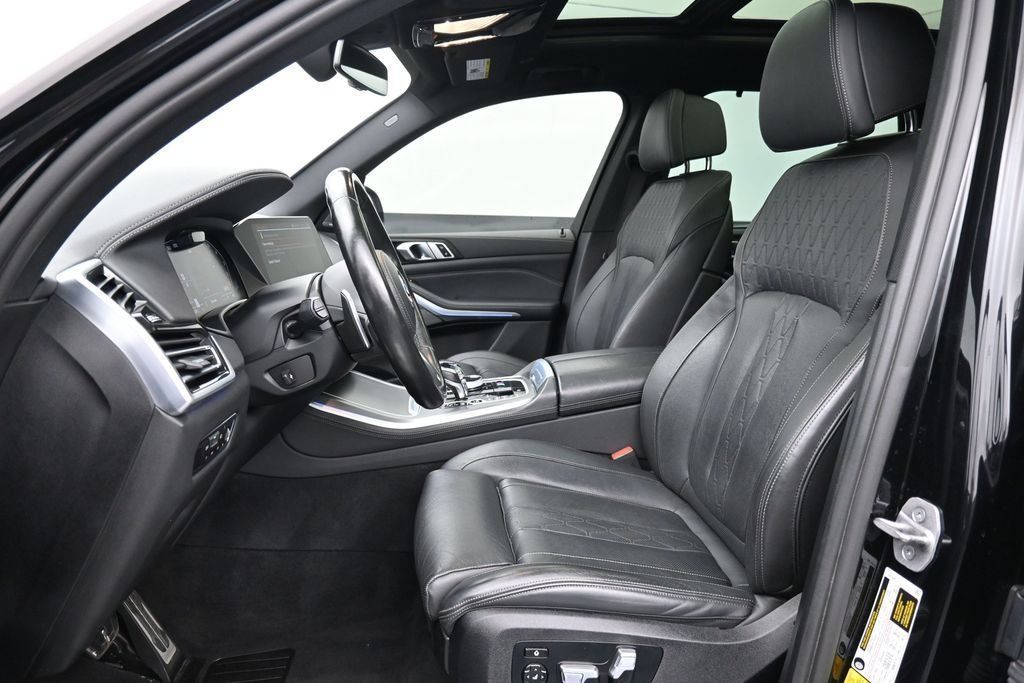 Used 2022 BMW X5 M50i w/ Executive Package AWD/4WD image 10