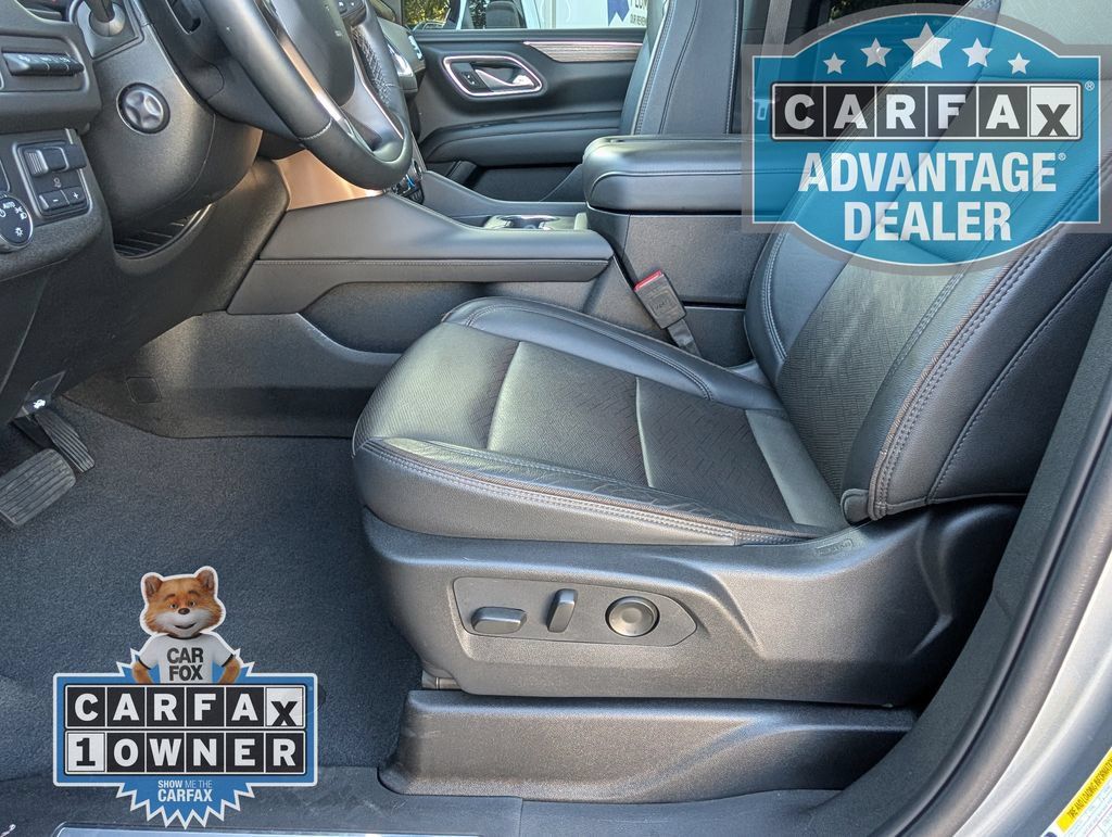 Used 2024 Chevrolet Suburban High Country AWD/4WD image 17
