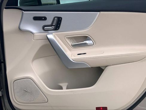 Certified 2020 Mercedes-Benz A 220 image 20