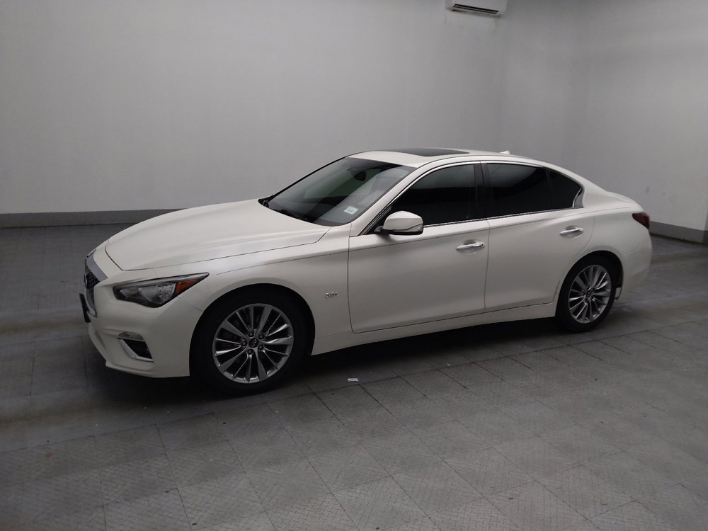 Used 2018 INFINITI Q50 Luxe w/ Essential Package (3.0T Luxe) RWD image 2