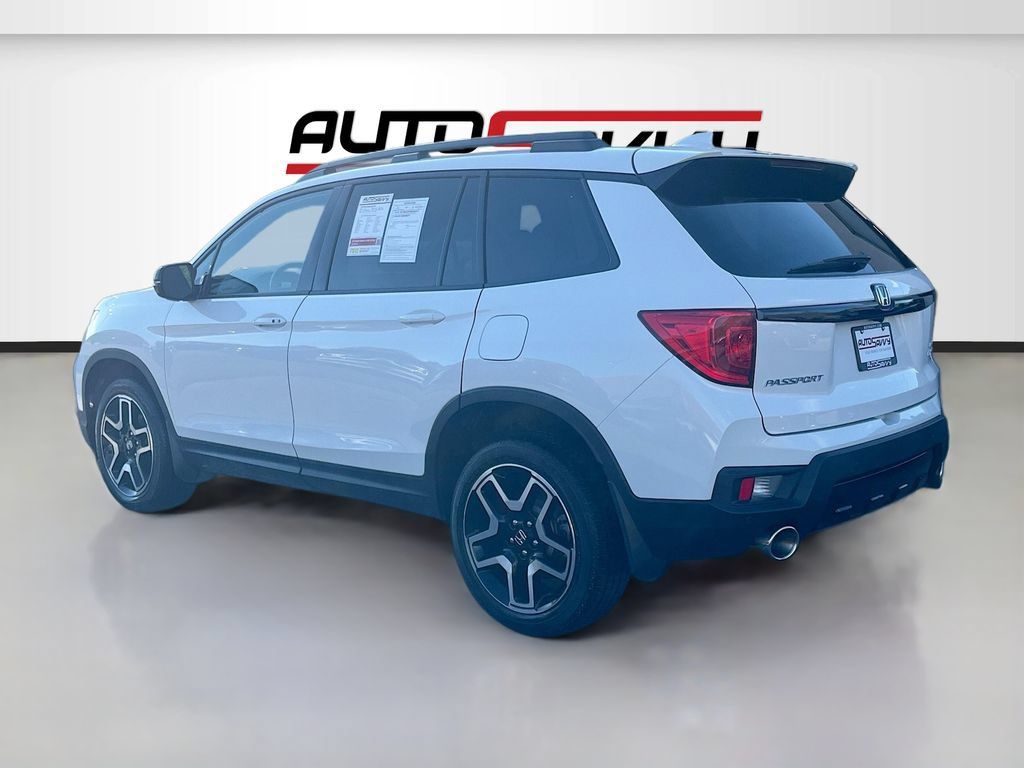 Used 2023 Honda Passport Elite image 5