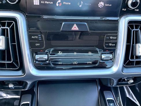 Used 2021 Kia Sorento S image 32
