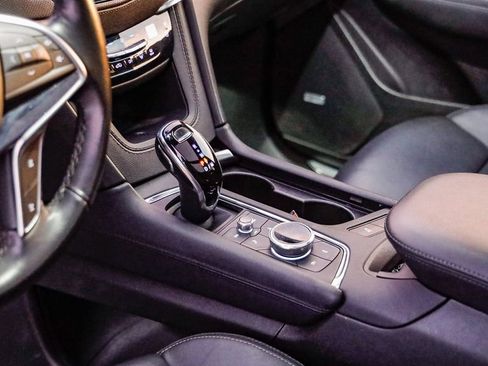 Used 2024 Cadillac XT5 Premium Luxury image 23