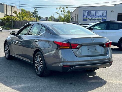 Used 2023 Nissan Altima 2.5 SV FWD image 7