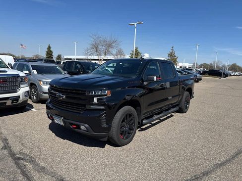 Used 2022 Chevrolet Silverado 1500 RST w/ Redline Edition image 2