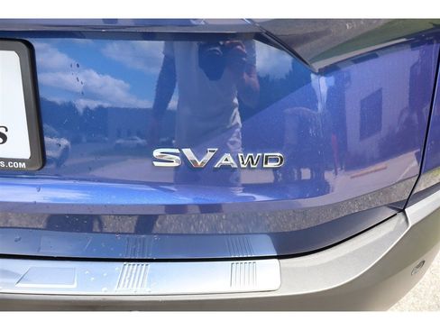Used 2023 Nissan Rogue SV AWD/4WD image 6