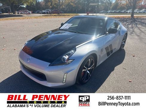 Used 2020 Nissan 370Z image 1
