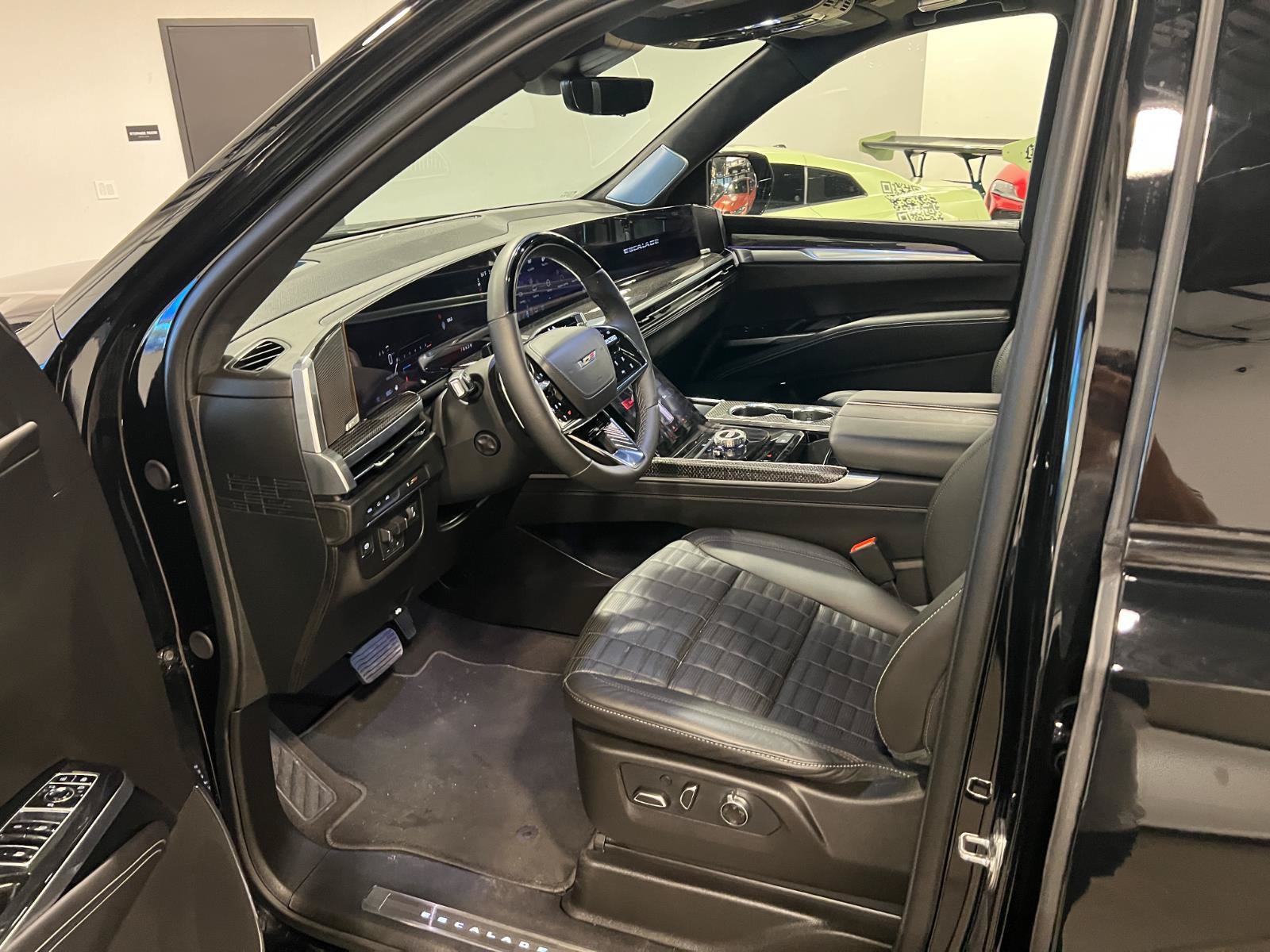 Used 2026 Cadillac Escalade V AWD/4WD image 10