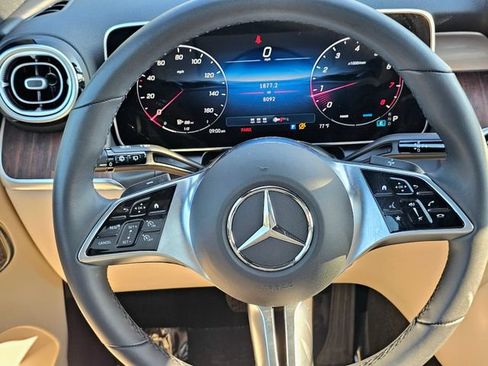 Used 2026 Mercedes-Benz GLC 300 4MATIC image 33