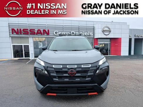 Certified 2025 Nissan Rogue SV AWD/4WD image 2