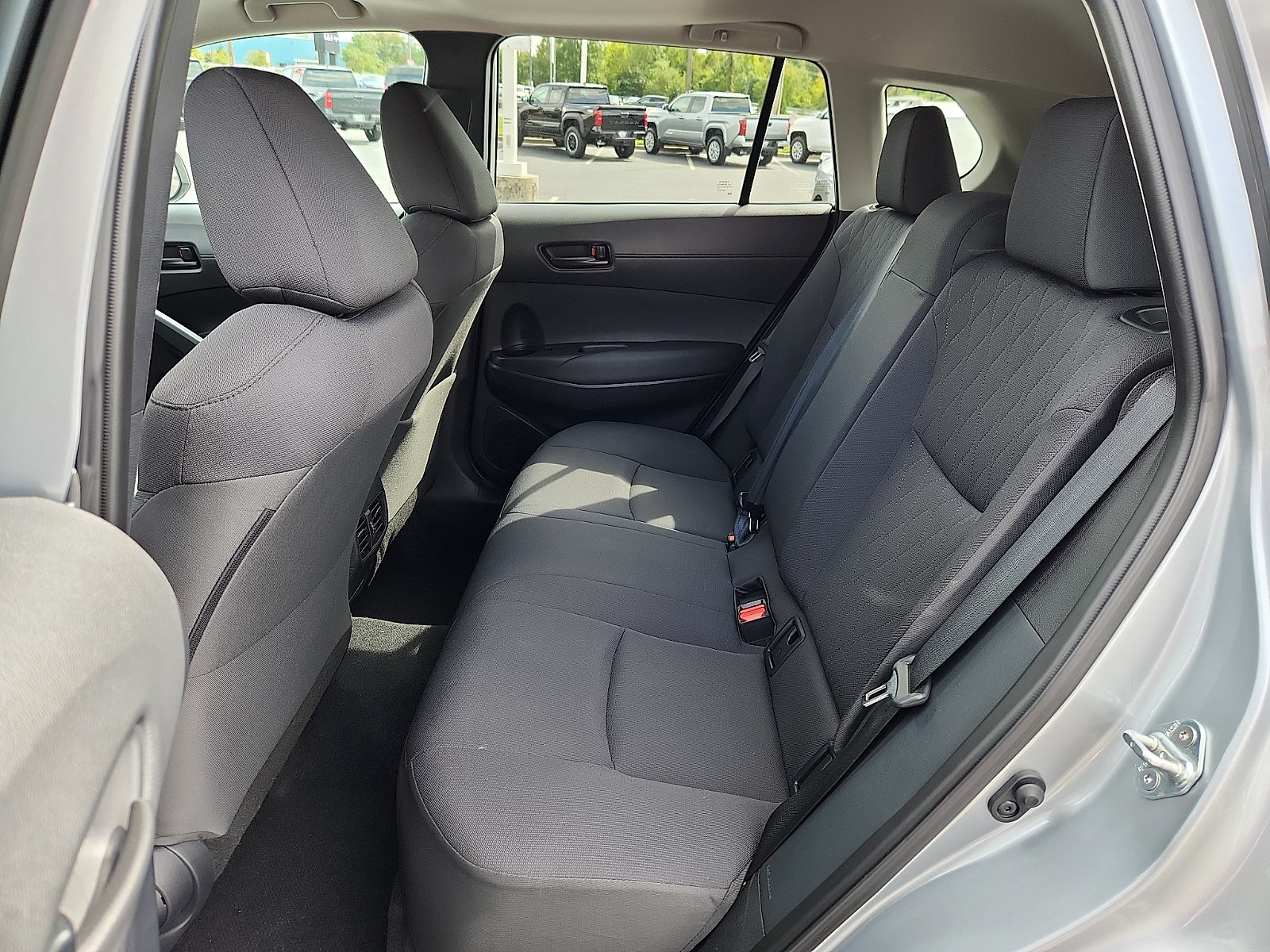 Used 2024 Toyota Corolla Cross LE w/ Moonroof Package AWD/4WD image 10