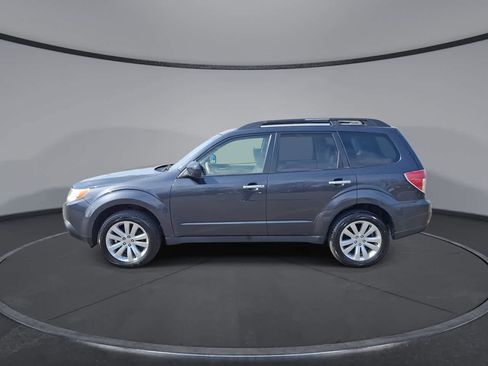 Used 2012 Subaru Forester 2.5X Premium w/ All-Weather Pkg image 5