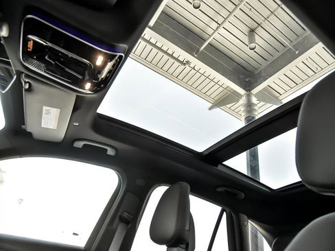 Certified 2025 Mercedes-Benz GLC 300 4MATIC image 15