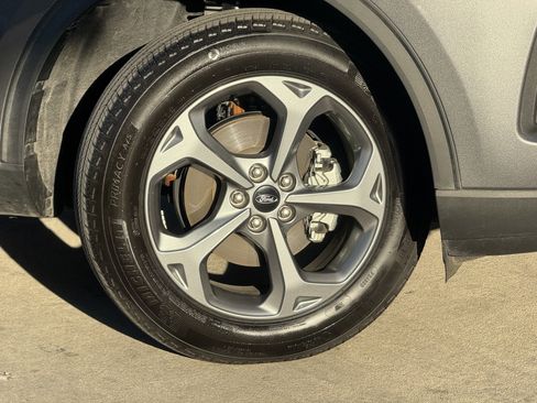 Certified 2025 Ford Escape ST-Line image 3