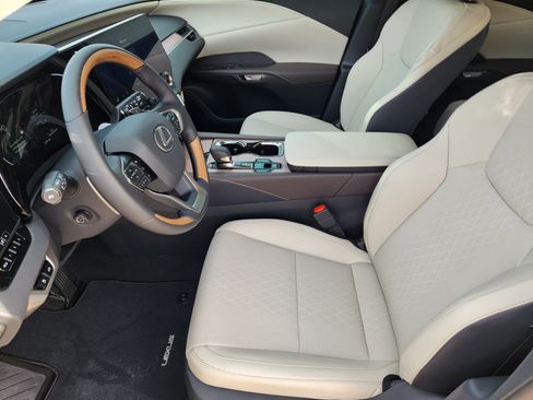 New 2026 Lexus RX 350 FWD image 8