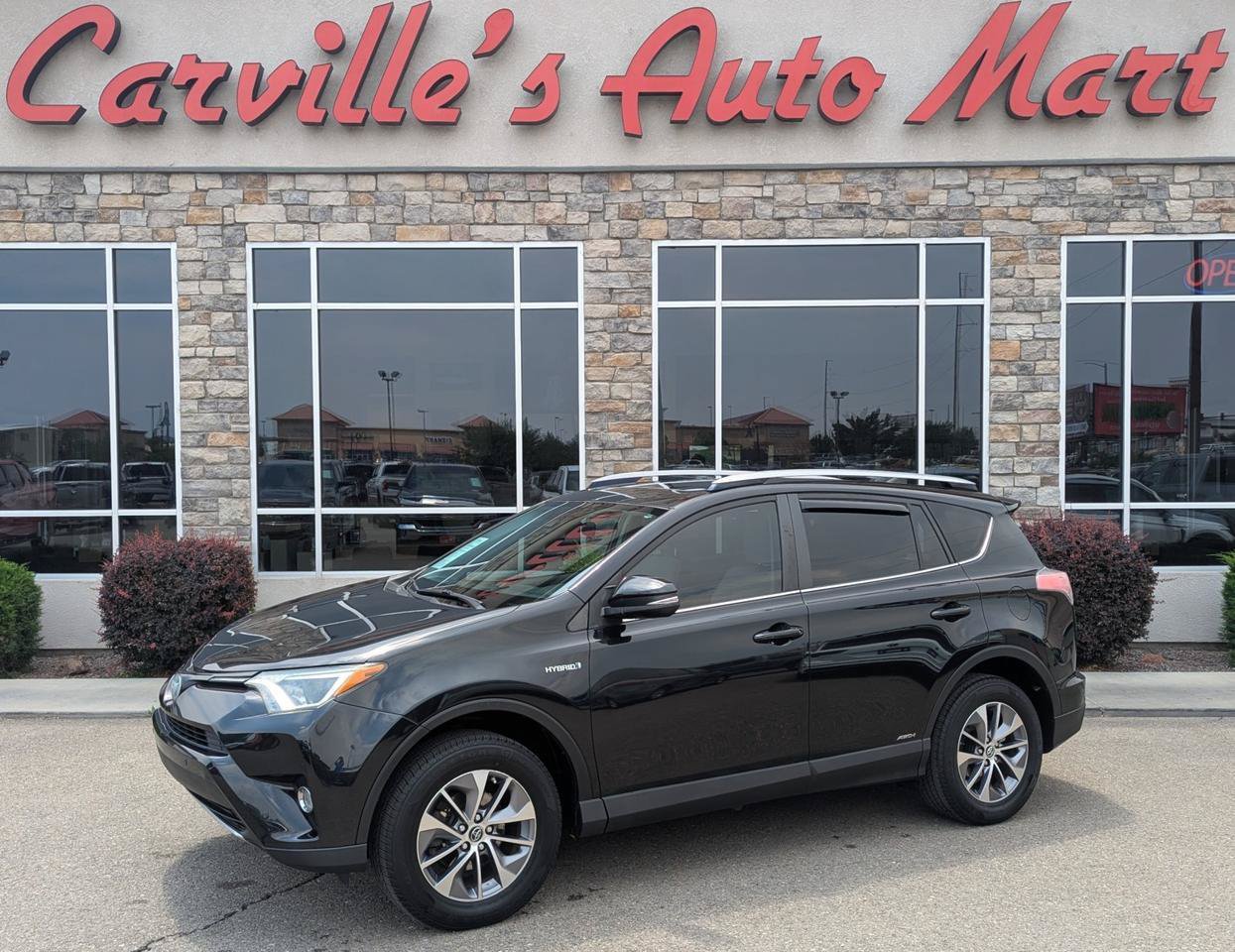 Used 2018 Toyota RAV4 XLE w/ Convenience Package AWD/4WD image 1
