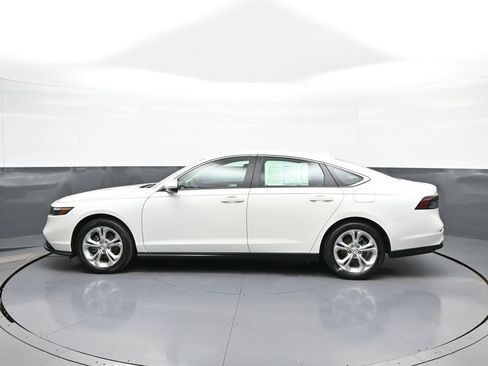 Used 2023 Honda Accord LX image 9