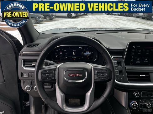 Used 2022 GMC Yukon SLT w/ SLT Premium Package image 23