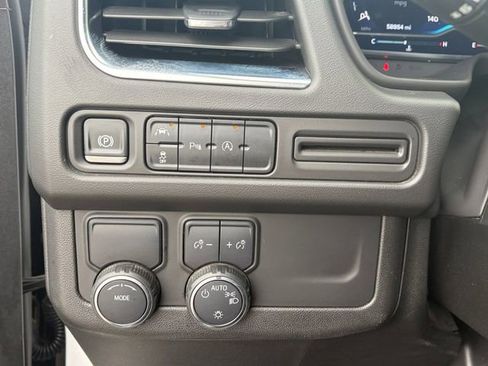 Used 2024 Chevrolet Tahoe LT RWD image 5