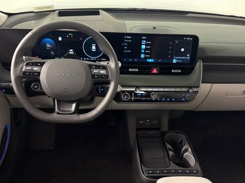 Used 2025 Hyundai Ioniq 5 Limited image 15