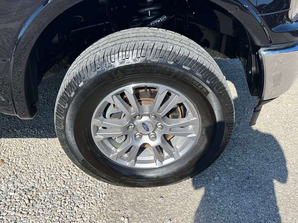 Used 2020 Ford F150 Lariat AWD/4WD image 10