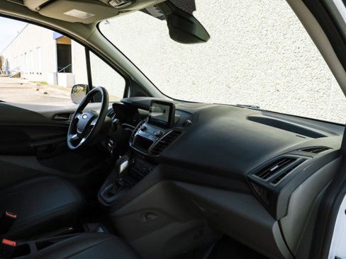 Used 2023 Ford Transit Connect XL image 18