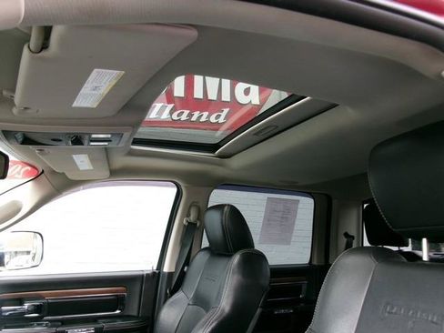 Used 2013 RAM 1500 Laramie w/ Convenience Group AWD/4WD image 18
