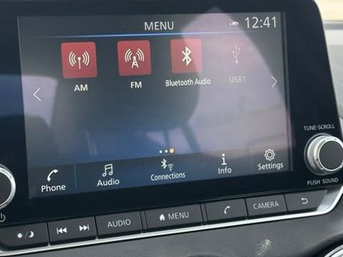 Used 2025 Nissan Sentra SR w/ SR Premium Package image 32