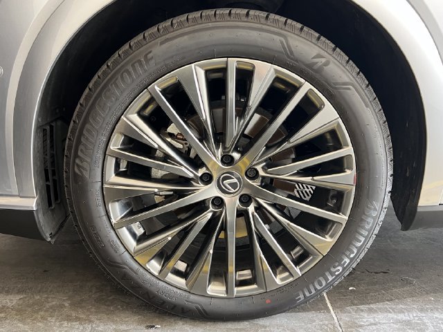 Certified 2025 Lexus RX 450h AWD w/ Convenience Package image 9