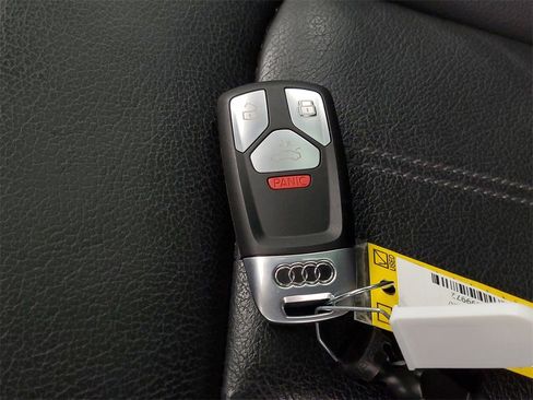 Used 2020 Audi Q5 2.0T Premium w/ Convenience Package image 28