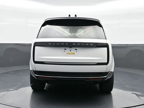 Used 2024 Land Rover Range Rover Long Wheelbase SE image 16