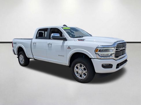 Used 2022 RAM 2500 Laramie AWD/4WD image 2