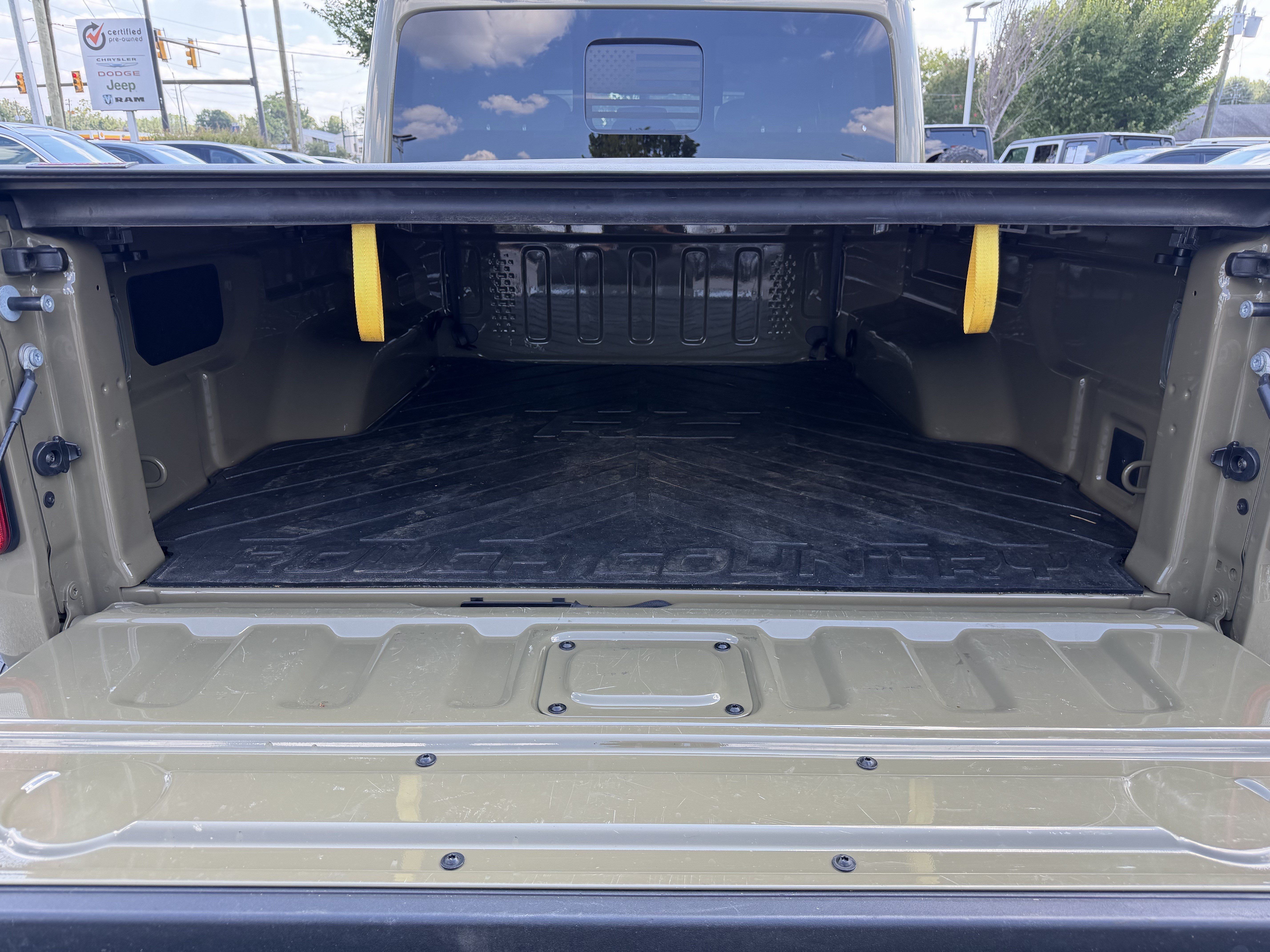 Used 2025 Jeep Gladiator Sport AWD/4WD image 33