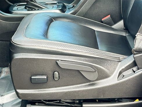 Used 2022 GMC Canyon AT4 w/ Trailering Package image 18