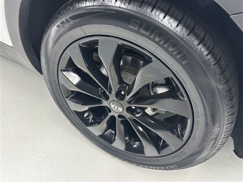 Used 2020 Kia Sorento EX FWD image 18