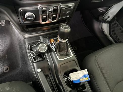 Used 2023 Jeep Wrangler Unlimited w/ Cold Weather Group image 20