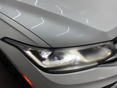 Used 2022 Volkswagen Tiguan SEL R-Line image 6