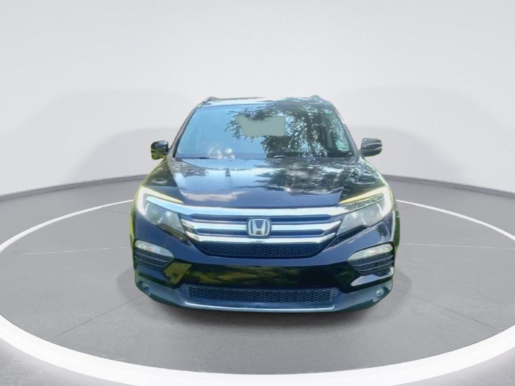 Used 2017 Honda Pilot Touring image 3