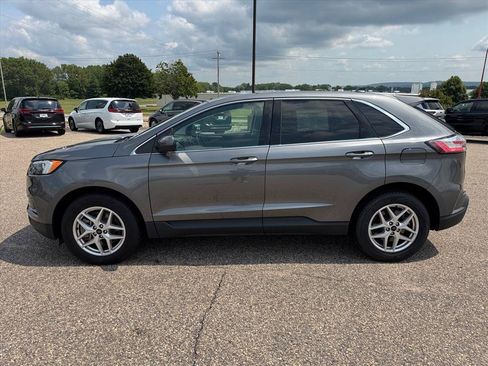Used 2024 Ford Edge SEL AWD/4WD image 2