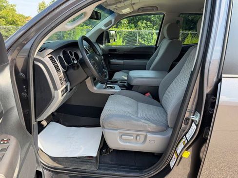 Used 2012 Toyota Tundra 4x4 Double Cab w/ SR5 Pkg image 22