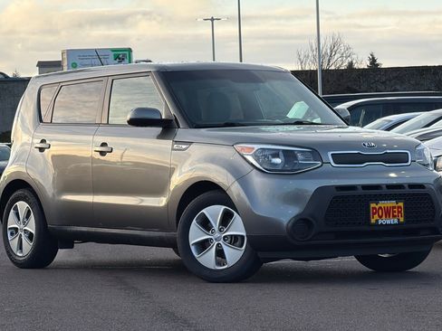 Used 2016 Kia Soul image 2
