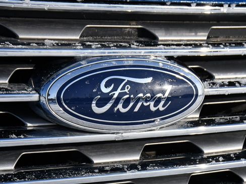 Used 2022 Ford Edge SEL w/ Convenience Package image 35