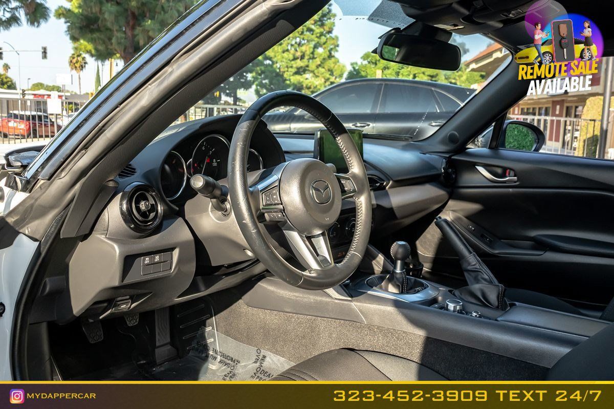 Used 2021 MAZDA MX-5 Miata Sport RWD image 10