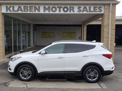 Used 2017 Hyundai Santa Fe Sport image 2