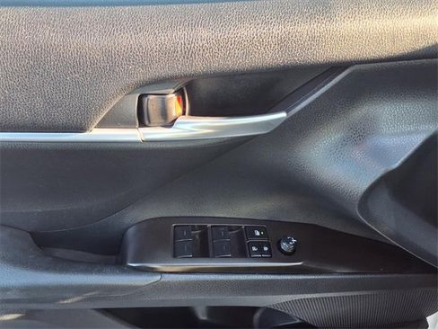Used 2023 Toyota Camry SE image 43