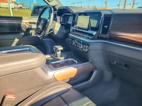 Certified 2022 Chevrolet Silverado 1500 High Country image 23