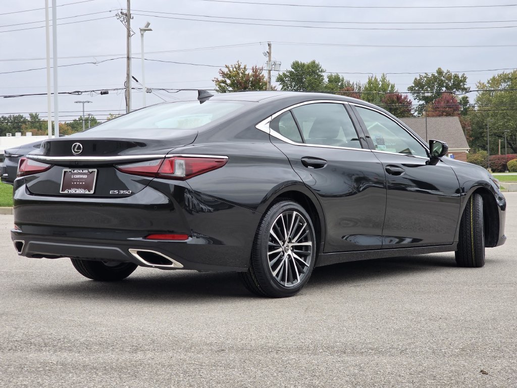 Certified 2024 Lexus ES 350 w/ Premium Package FWD image 10