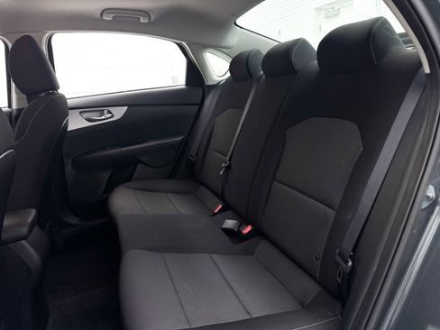 Used 2024 Kia Forte LXS w/ LXS Technology Package image 28