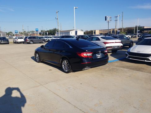 Used 2021 Honda Accord LX image 5
