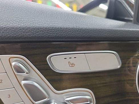 Used 2019 Mercedes-Benz C 300 Sedan image 25
